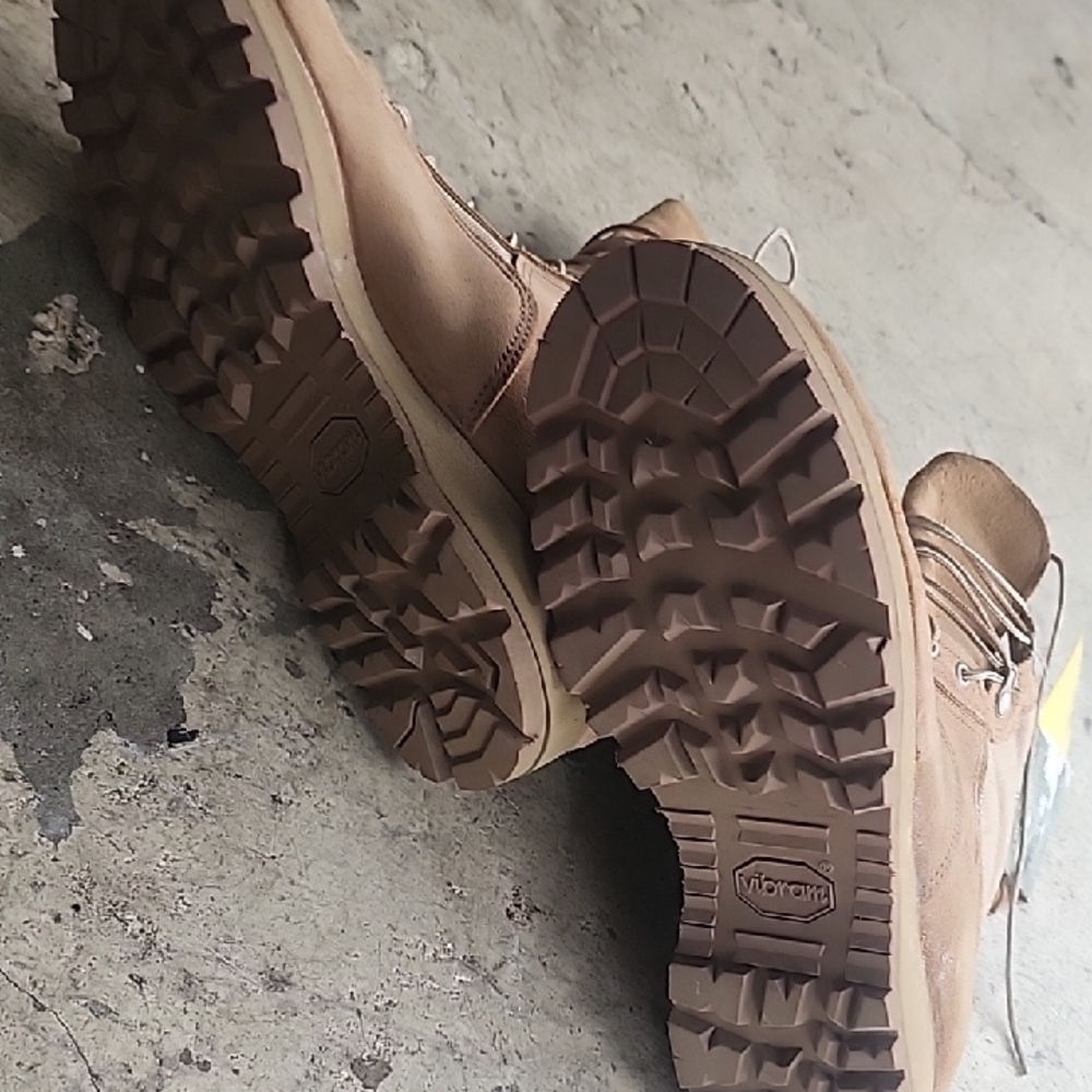 Tactical Tan Combat Boots - Picture 7 of 11